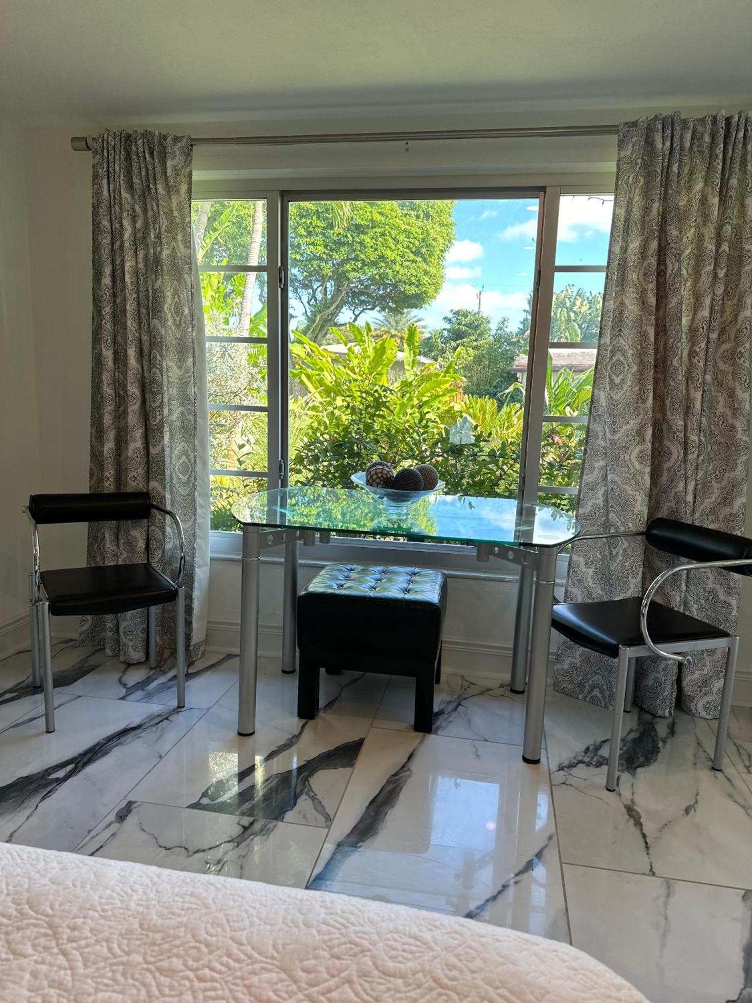 Paradise Gardens-Wilton Manors- Male Only ภายนอก รูปภาพ